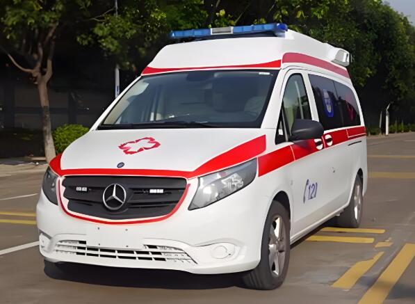 河源转运病人救护车跨省转送病重患者怎么收费