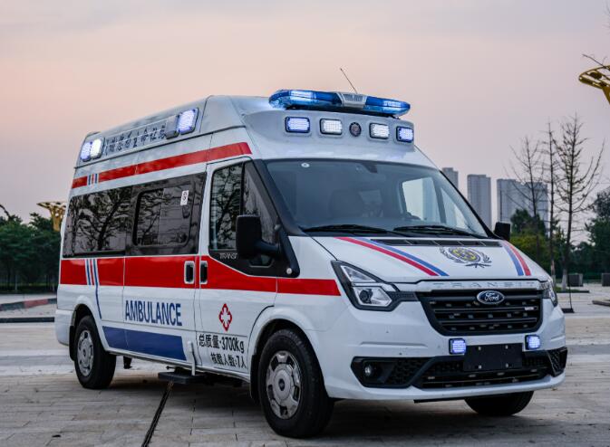 淮安地区的长途转院救护车，救护车转运骨折病人的费用